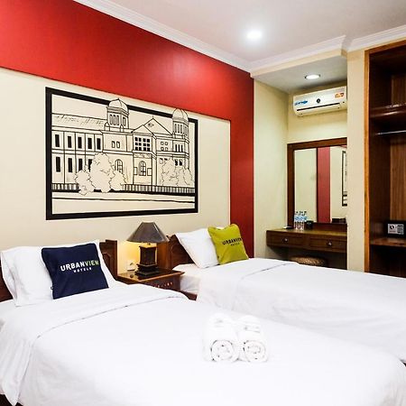 Urbanview Hotel Syariah Wisnugraha By Reddoorz ยอกยาการ์ตา ภายนอก รูปภาพ