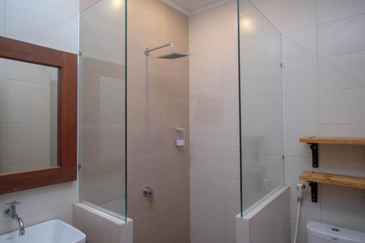Urbanview Hotel Syariah Wisnugraha By Reddoorz ยอกยาการ์ตา ภายนอก รูปภาพ