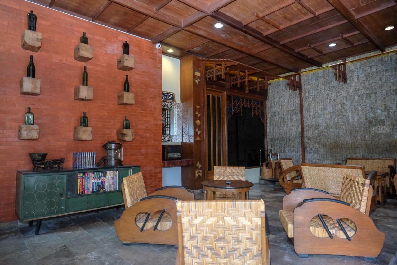 Urbanview Hotel Syariah Wisnugraha By Reddoorz ยอกยาการ์ตา ภายนอก รูปภาพ