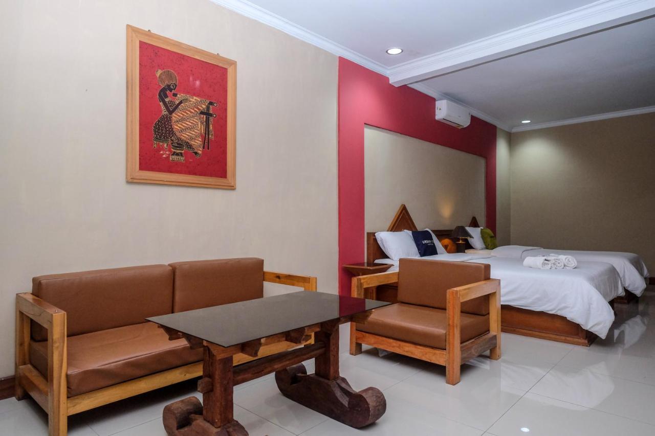 Urbanview Hotel Syariah Wisnugraha By Reddoorz ยอกยาการ์ตา ภายนอก รูปภาพ
