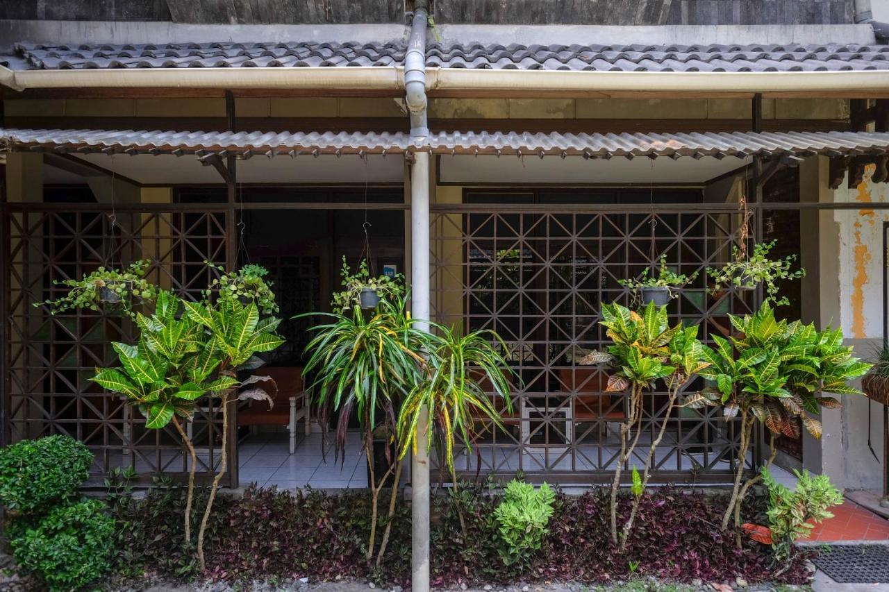Urbanview Hotel Syariah Wisnugraha By Reddoorz ยอกยาการ์ตา ภายนอก รูปภาพ