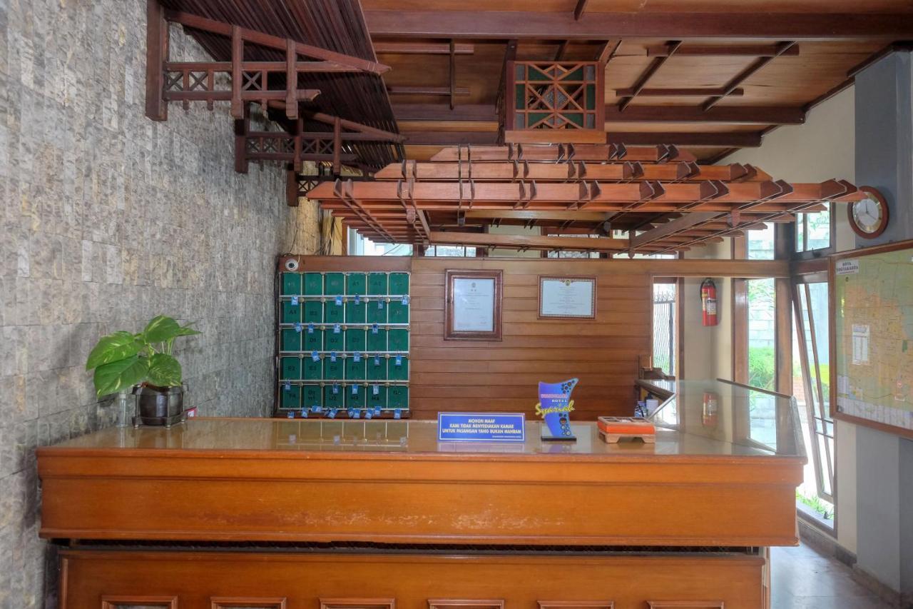 Urbanview Hotel Syariah Wisnugraha By Reddoorz ยอกยาการ์ตา ภายนอก รูปภาพ