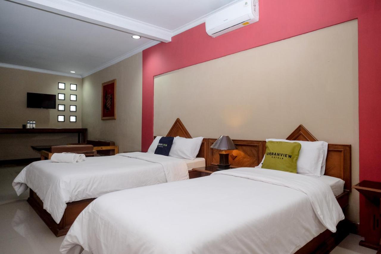 Urbanview Hotel Syariah Wisnugraha By Reddoorz ยอกยาการ์ตา ภายนอก รูปภาพ